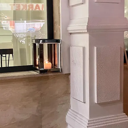 Avenue Hotel