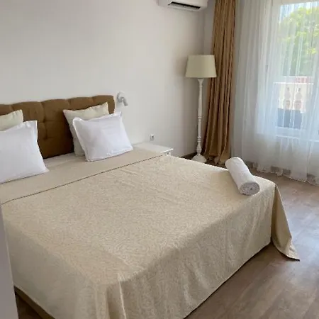 Avenue Hotell 2*
